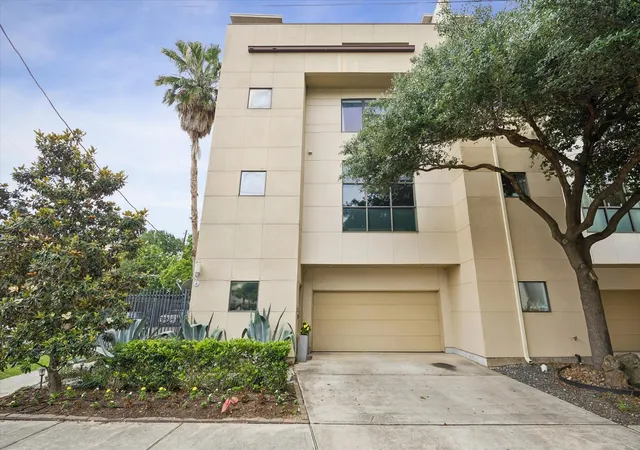 Photo 1 of Townhouse for sale at 1203 Studer St, Houston, TX 77007 | MLS# 15885059 | Listing updated on 2026-09-24