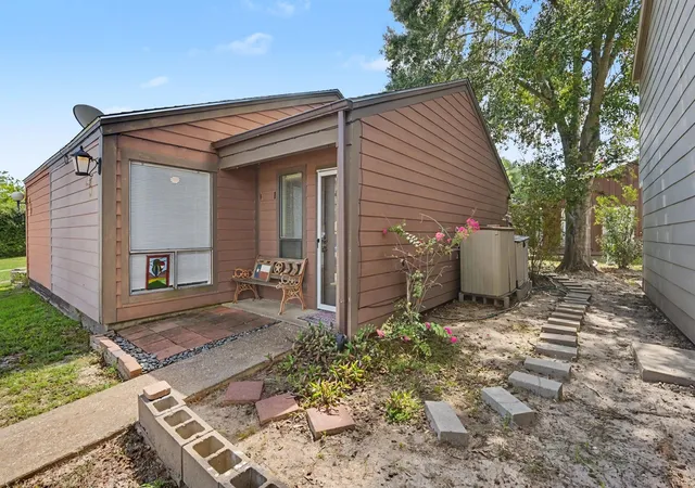 Photo 2 of Townhouse for sale at 25 Townhouse Ln #TH25, Trinity, TX 75862 | MLS# 50287571 | Listing updated on 2026-09-22