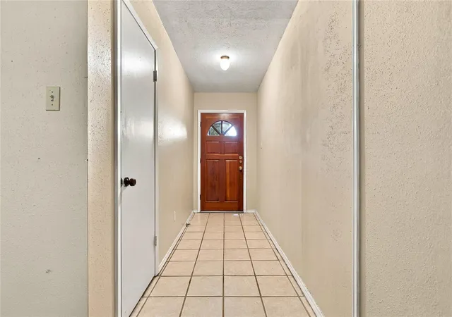 Photo 3 of Single family home for sale at 13826 Southline Rd, Sugar Land, TX 77498 | MLS# 15974532 | Listing updated on 2026-09-17