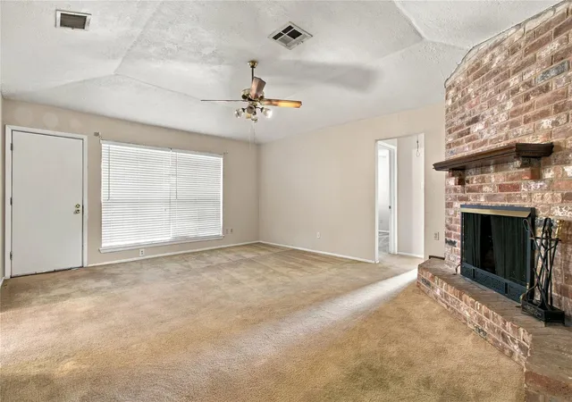 Photo 3 of Single family home for sale at 13826 Southline Rd, Sugar Land, TX 77498 | MLS# 15974532 | Listing updated on 2026-09-17