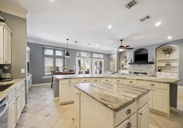 Photo 4 of Single family home for sale at 11510 Pecan Cyn Ct, Tomball, TX 77377 | MLS# 94968707 | Listing updated on 2026-09-27