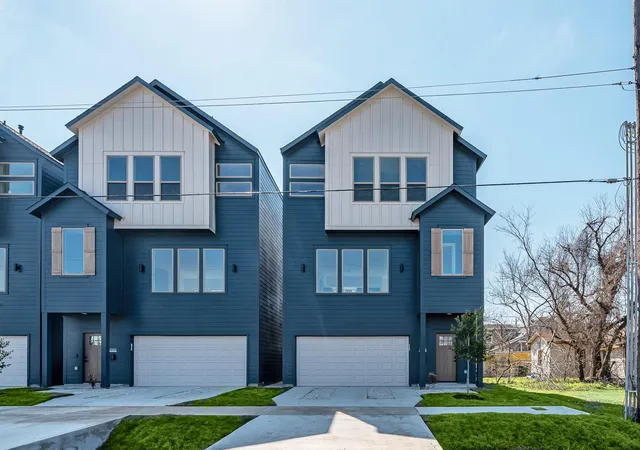 Photo 2 of Sale Pending at 2318 Mills St, Houston, TX 77026 | MLS# 95374388 | Listing updated on 2026-09-16