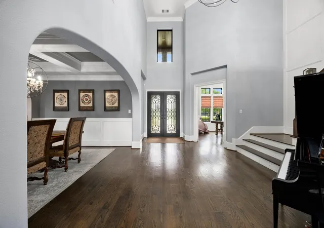 Photo 3 of Single family home for sale at 1513 Huge Oaks St, Houston, TX 77055 | MLS# 14439306 | Listing updated on 2026-09-13