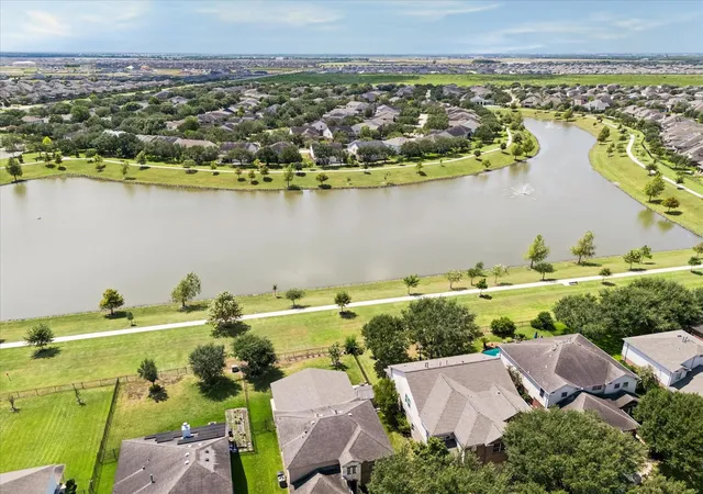 Photo 2 of Single family home for sale at 518 Honeysuckle Vine Dr, Rosenberg, TX 77469 | MLS# 88834167 | Listing updated on 2026-09-21