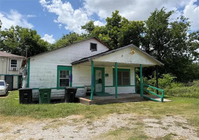 Photo 2 of Multi family home for sale at 4406 Cavalcade St, Houston, TX 77026 | MLS# 75175982 | Listing updated on 2026-09-17