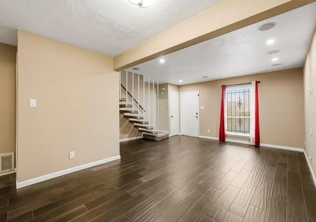 Photo 3 of Condo for sale at 6111 Beverly Hill St #28, Houston, TX 77057 | MLS# 77960692 | Listing updated on 2026-10-07