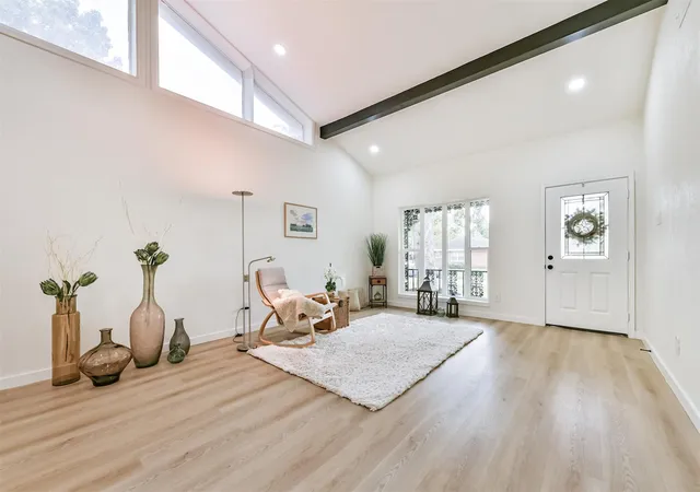 Photo 4 of Single family home for sale at 8927 Alcott Dr, Houston, TX 77080 | MLS# 46064294 | Listing updated on 2026-09-13
