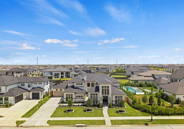 Photo 2 of Single family home for sale at 22015 Shale Barren Ct, Cypress, TX 77433 | MLS# 76424575 | Listing updated on 2026-09-12