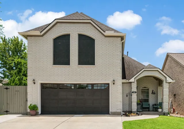 Photo 1 of Sale Pending at 103 Cove Pl, Montgomery, TX 77356 | MLS# 26276782 | Listing updated on 2026-09-16