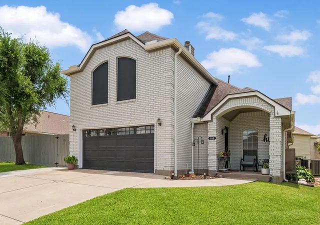 Photo 2 of Sale Pending at 103 Cove Pl, Montgomery, TX 77356 | MLS# 26276782 | Listing updated on 2026-09-16