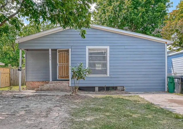 Single family home for sale at 8129 Barkley St, Houston, TX 77017 | MLS# 15581467