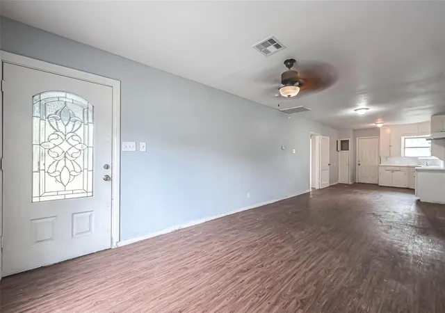 Photo 2 of Single family home for sale at 8129 Barkley St, Houston, TX 77017 | MLS# 15581467 | Listing updated on 2026-09-18