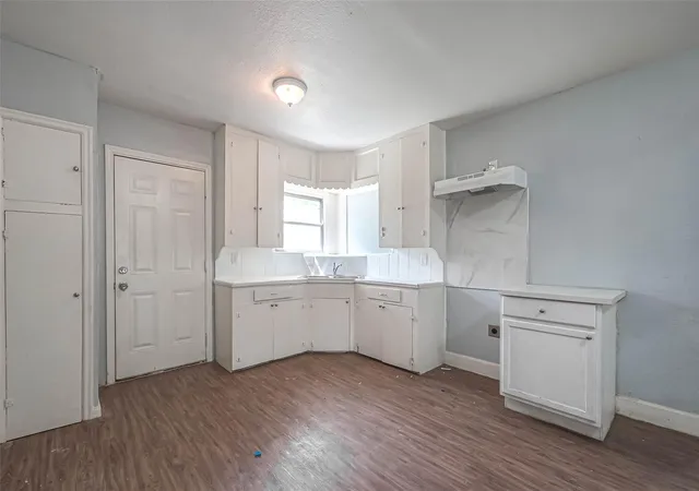 Photo 4 of Single family home for sale at 8129 Barkley St, Houston, TX 77017 | MLS# 15581467 | Listing updated on 2026-09-18