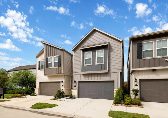 Photo 2 of Single family home for sale at 14727 Slow River Ave, Houston, TX 77082 | MLS# 97262328 | Listing updated on 2026-09-19