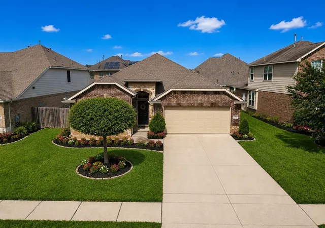 Photo 1 of Single family home for sale at 13806 Kodiak Brown Bear St, Crosby, TX 77532 | MLS# 29832189 | Listing updated on 2026-09-08