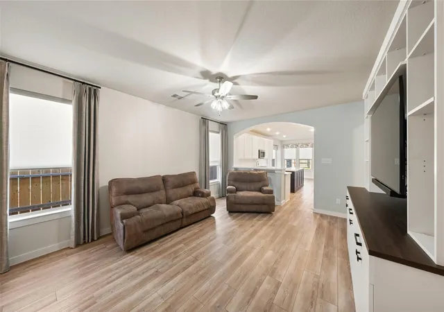 Photo 2 of Single family home for sale at 561 Timber Voyage Ct, Conroe, TX 77304 | MLS# 26815752 | Listing updated on 2026-10-05