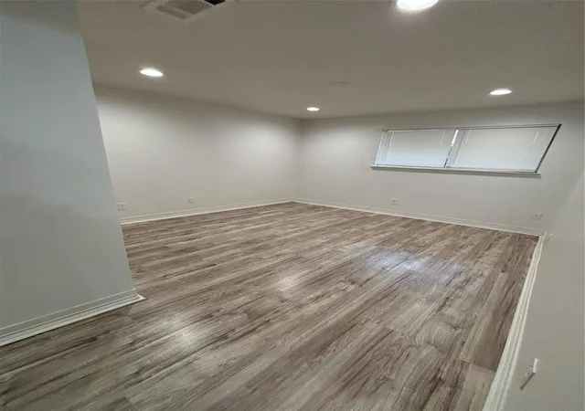 Photo 4 of Condo for sale at 3602 Ocee St, Houston, TX 77063 | MLS# 90440340 | Listing updated on 2026-09-24