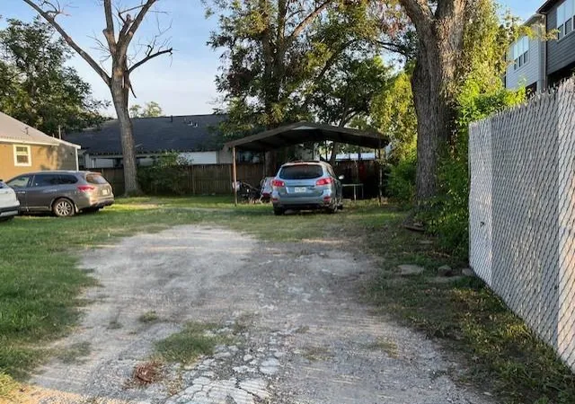 Photo 3 of Land for sale at 1611 Sylvester Rd, Houston, TX 77009 | MLS# 77368718 | Listing updated on 2026-09-21