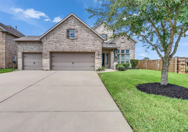 Photo 1 of Single family home for sale at 10302 Muir Peak Dr, Rosharon, TX 77583 | MLS# 89194734 | Listing updated on 2026-09-02