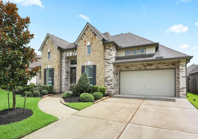 Photo 2 of Single family home for sale at 5515 Elden Trl, Pasadena, TX 77505 | MLS# 87439277 | Listing updated on 2026-09-16