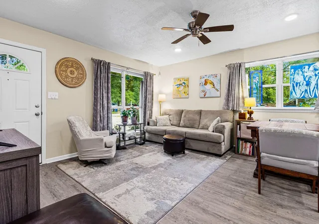 Photo 3 of Single family home for sale at 1220 Bluebird Ave, Livingston, TX 77351 | MLS# 58376283 | Listing updated on 2026-09-17