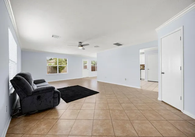 Photo 4 of Single family home for sale at 19222 Moss Meadow Ln, Katy, TX 77449 | MLS# 74724931 | Listing updated on 2026-09-19
