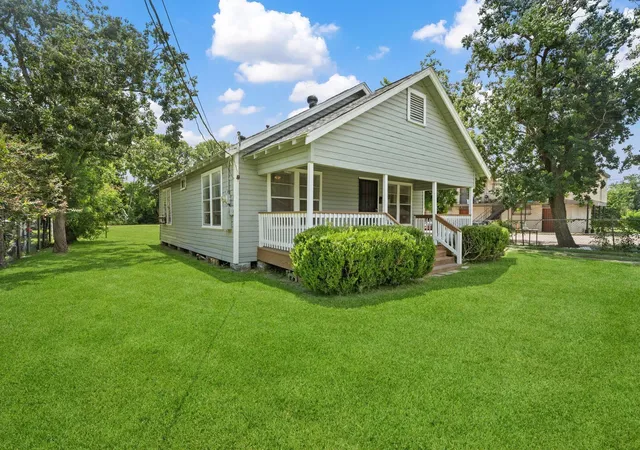 Photo 2 of Single family home for sale at 3822 Wipprecht St, Houston, TX 77026 | MLS# 61352277 | Listing updated on 2026-09-02