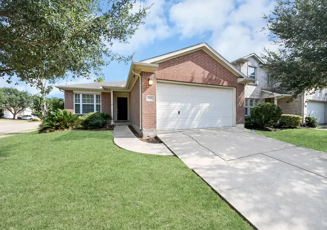 Photo 1 of Single family home for sale at 17918 Carroll Pl Ln, Richmond, TX 77407 | MLS# 74433764 | Listing updated on 2026-09-21