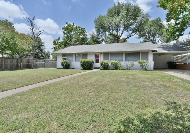 Photo 1 of Single family home for sale at 1506 Wyandotte Ln, Brenham, TX 77833 | MLS# 98441065 | Listing updated on 2026-09-16