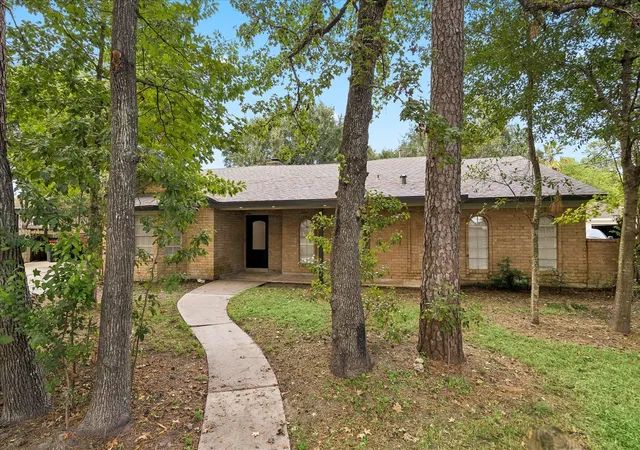 Photo 2 of Sale Pending at 27269 E Lana Ln, Conroe, TX 77385 | MLS# 53994561 | Listing updated on 2026-09-14