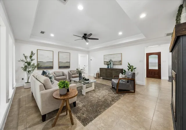 Photo 4 of Sale Pending at 27269 E Lana Ln, Conroe, TX 77385 | MLS# 53994561 | Listing updated on 2026-09-14