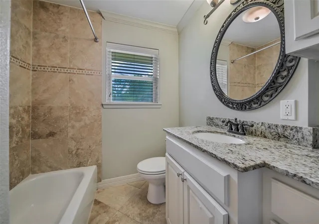 Photo 3 of Sale Pending at 1423 Thornton Rd, Houston, TX 77018 | MLS# 72063510 | Listing updated on 2026-09-20