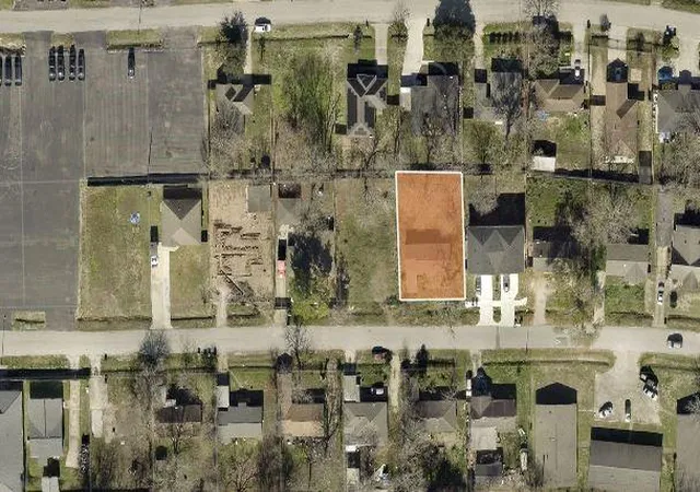 Photo 2 of Land for sale at 4129 Clover St, Houston, TX 77051 | MLS# 34282245 | Listing updated on 2026-09-14