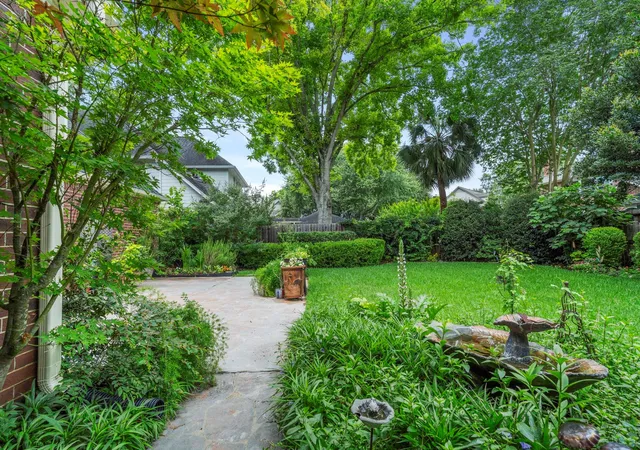 Photo 3 of Single family home for sale at 23 Saint Simons Ct, Sugar Land, TX 77479 | MLS# 9287257 | Listing updated on 2026-10-05