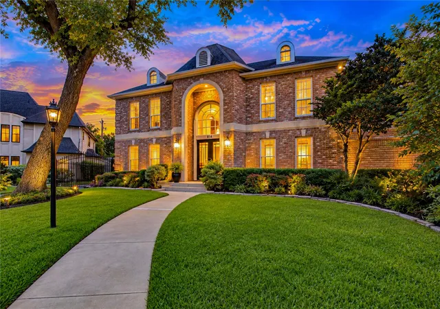 Photo 1 of Sale Pending at 814 Spear Point Cvs, Houston, TX 77079 | MLS# 51093161 | Listing updated on 2026-09-16