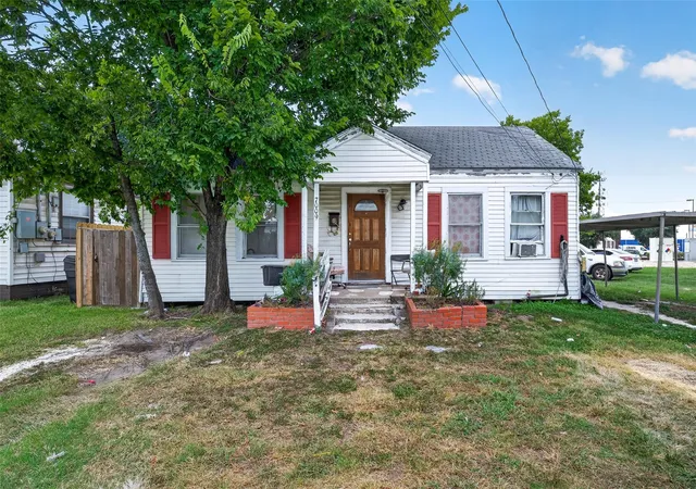 Photo 1 of Single family home for sale at 7009 Myrtle St, Houston, TX 77087 | MLS# 58762541 | Listing updated on 2026-09-11