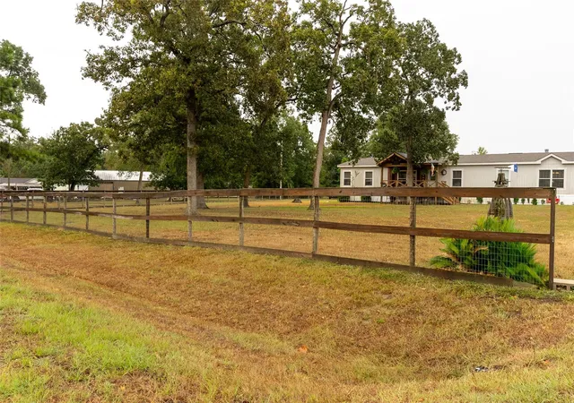 Photo 2 of Single family home for sale at 11746 E Small Oak Ln, Willis, TX 77378 | MLS# 80751417 | Listing updated on 2026-09-05