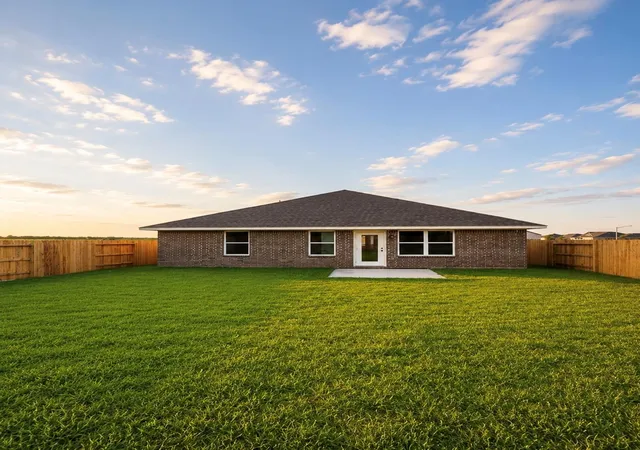 Photo 14 of Single family home for sale at 2151 Emerald Lake Trails Trl, Dayton, TX 77535 | MLS# 26772554 | Listing updated on 2026-09-06