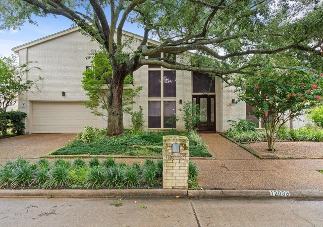 Photo 1 of Single family home for sale at 12039 E Circle Dr, Houston, TX 77071 | MLS# 61066300 | Listing updated on 2026-09-13