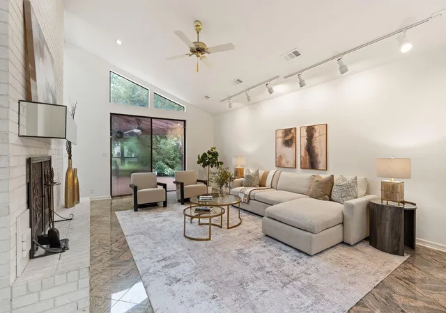Photo 3 of Single family home for sale at 12039 E Circle Dr, Houston, TX 77071 | MLS# 61066300 | Listing updated on 2026-09-13