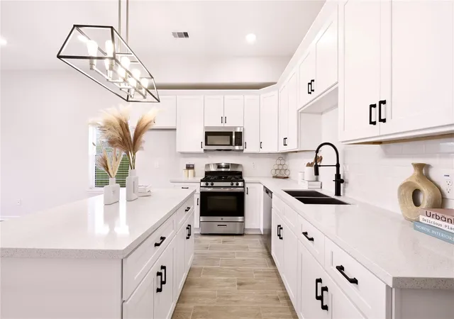 Photo 3 of Single family home for sale at 5915 Haight St #A, Houston, TX 77028 | MLS# 47398382 | Listing updated on 2026-09-11