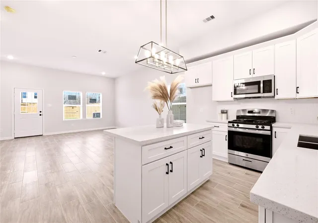 Photo 3 of Single family home for sale at 5915 Haight St #A, Houston, TX 77028 | MLS# 47398382 | Listing updated on 2026-09-11