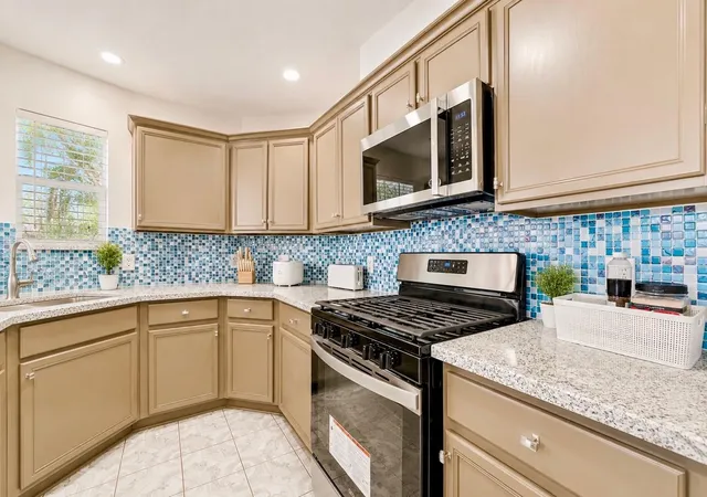 Photo 2 of Single family home for sale at 9139 Magnolia View, Houston, TX 77099 | MLS# 70754620 | Listing updated on 2026-09-19