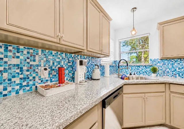 Photo 3 of Single family home for sale at 9139 Magnolia View, Houston, TX 77099 | MLS# 70754620 | Listing updated on 2026-09-19