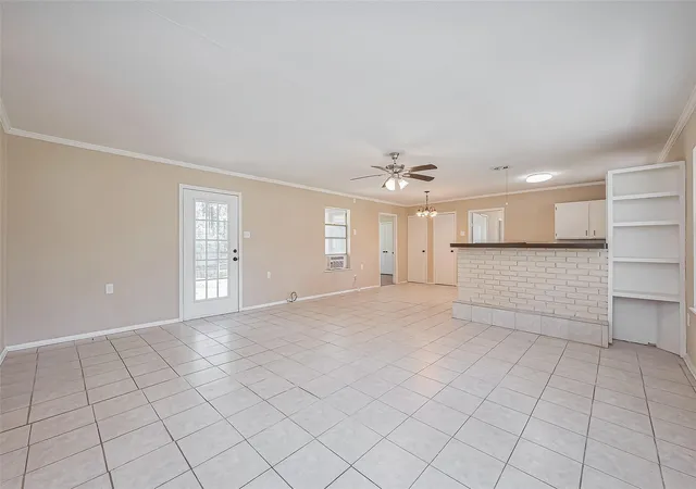 Photo 4 of Single family home for sale at 14 Veronica Ln, Huntsville, TX 77340 | MLS# 92796335 | Listing updated on 2026-09-01