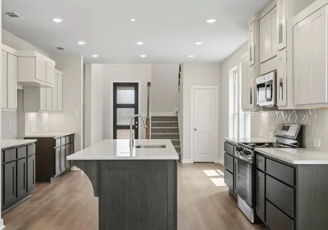 Photo 4 of Single family home for sale at 3334 Verdant Ln, Richmond, TX 77406 | MLS# 77357948 | Listing updated on 2026-09-19