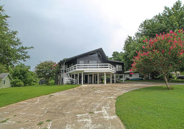 Photo 3 of Single family home for sale at 278 Bay Haven Blvd, Livingston, TX 77352 | MLS# 18683620 | Listing updated on 2026-10-09