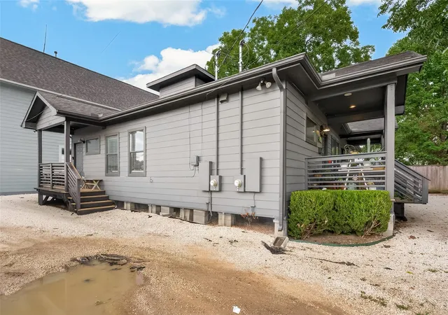 Photo 3 of Multi family home for sale at 1619 Dumble St, Houston, TX 77023 | MLS# 25470454 | Listing updated on 2026-09-11