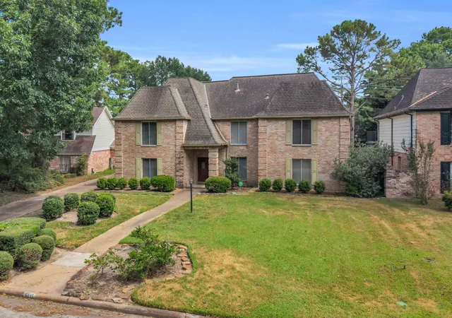 Photo 2 of Single family home for sale at 8111 Northbridge Dr, Spring, TX 77379 | MLS# 49818689 | Listing updated on 2026-09-21
