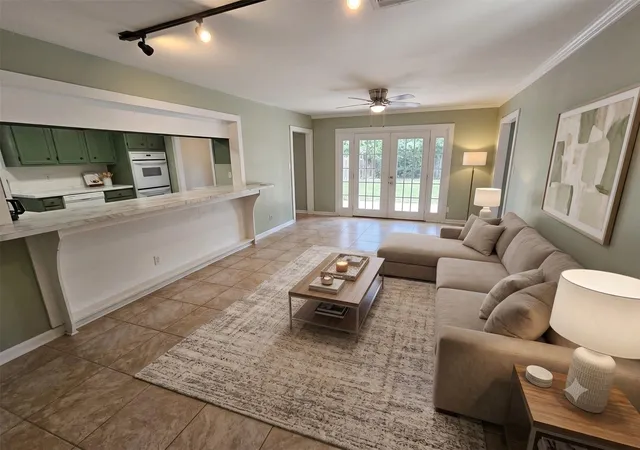 Photo 3 of Single family home for sale at 2126 Possum Crk Rd, Houston, TX 77017 | MLS# 84626402 | Listing updated on 2026-10-06